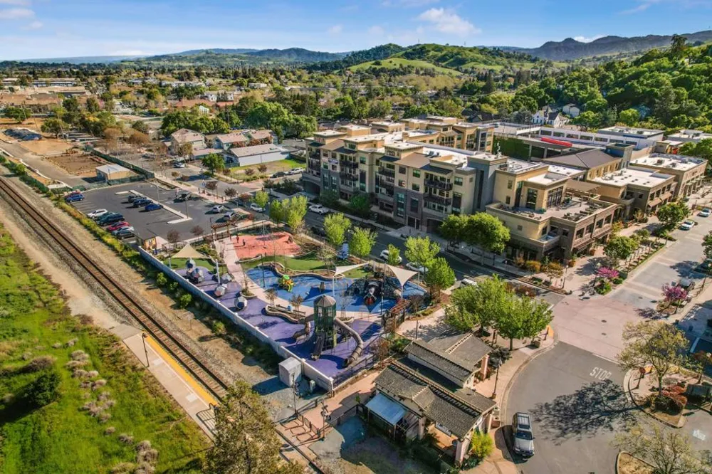 285 W Main Avenue Morgan Hill, CA 95037