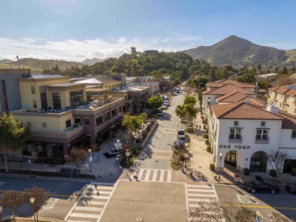285 W Main Avenue Morgan Hill, CA 95037
