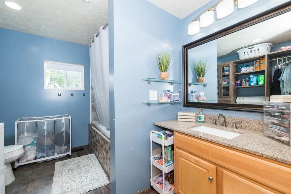 529 Clinton Street Marshall City, MI 49068