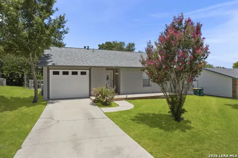 7613 LEAFY HOLLOW CT