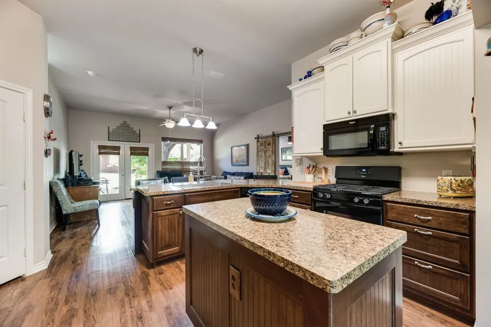 105 Baker Street Forney, TX 75126