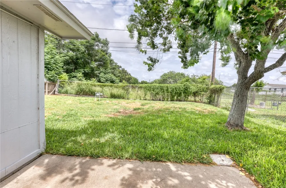 2010 Sean Drive Corpus Christi, TX 78412