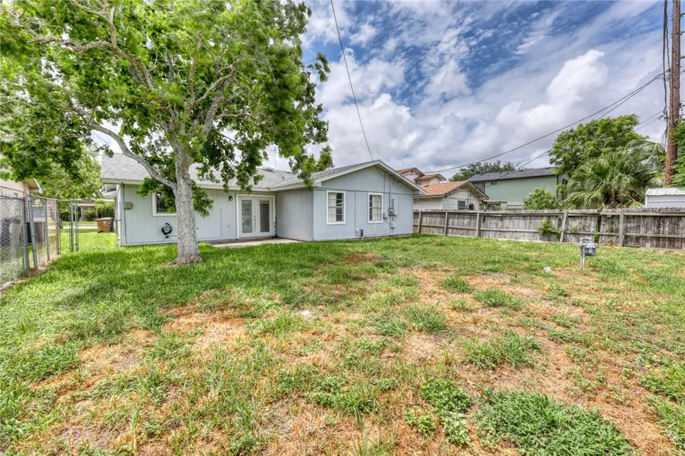 2010 Sean Drive Corpus Christi, TX 78412