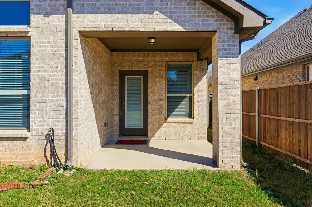 2717 Calloway Creek Drive Fort Worth, TX 76118