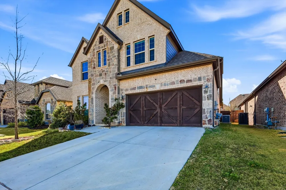 2717 Calloway Creek Drive Fort Worth, TX 76118