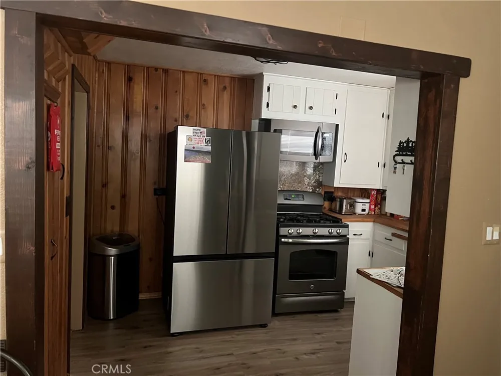 31671 Silver Spruce Drive Running Springs, CA 92382