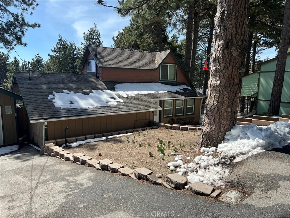 31671 Silver Spruce Drive Running Springs, CA 92382