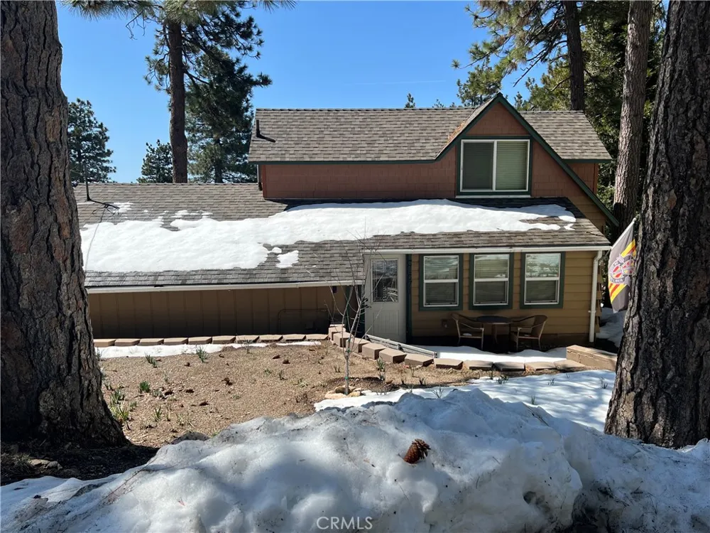 31671 Silver Spruce Drive Running Springs, CA 92382