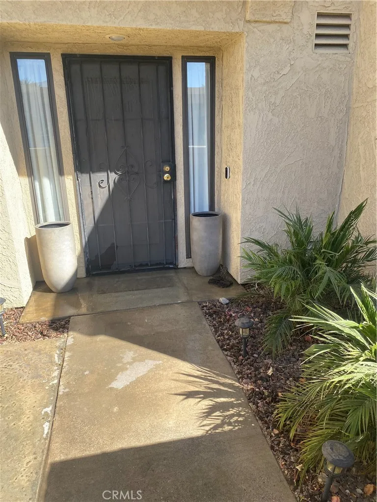 34023 Calle Mora Cathedral City, CA 92234