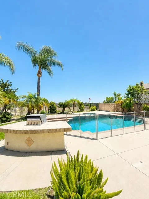 350 Via Amarilla San Dimas, CA 91773