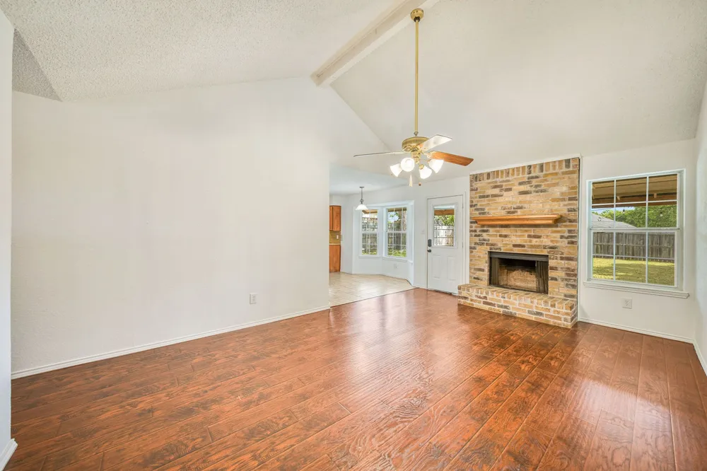 7316 E Kary Lynn Drive Watauga, TX 76148