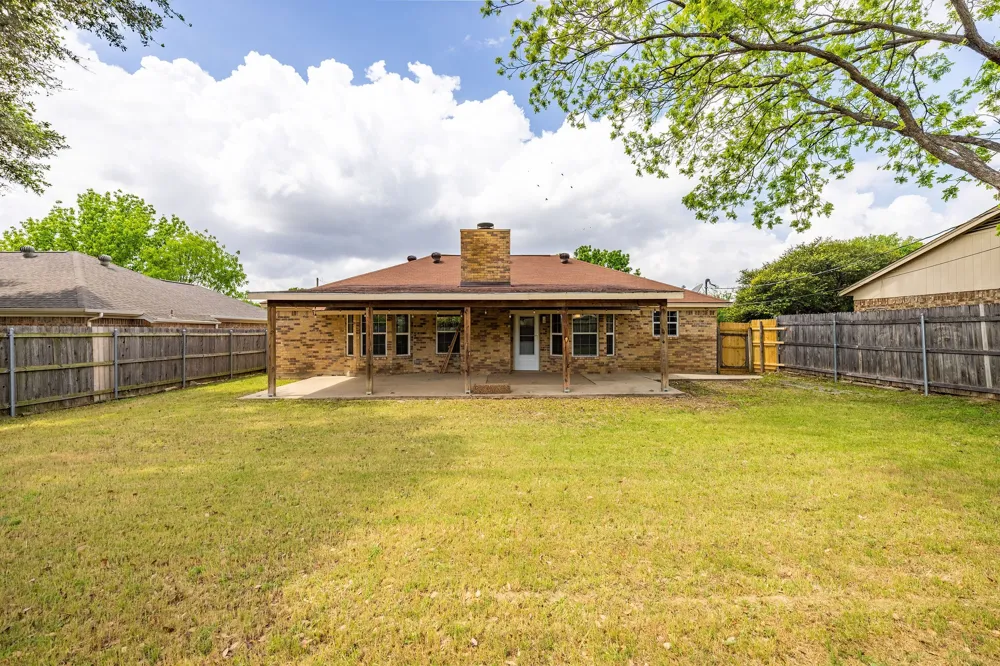 7316 E Kary Lynn Drive Watauga, TX 76148