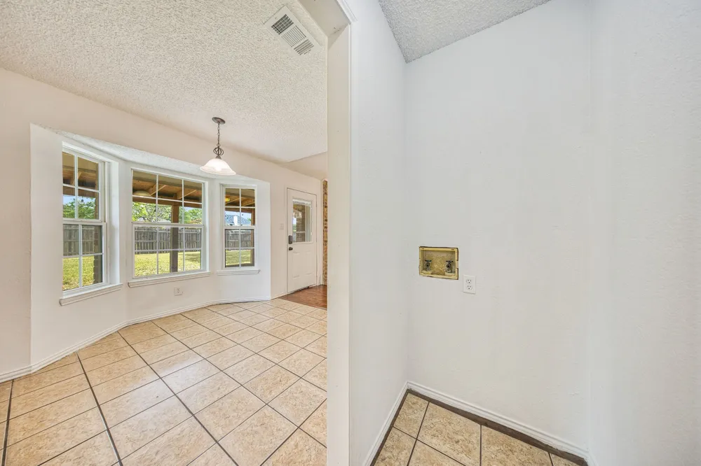7316 E Kary Lynn Drive Watauga, TX 76148