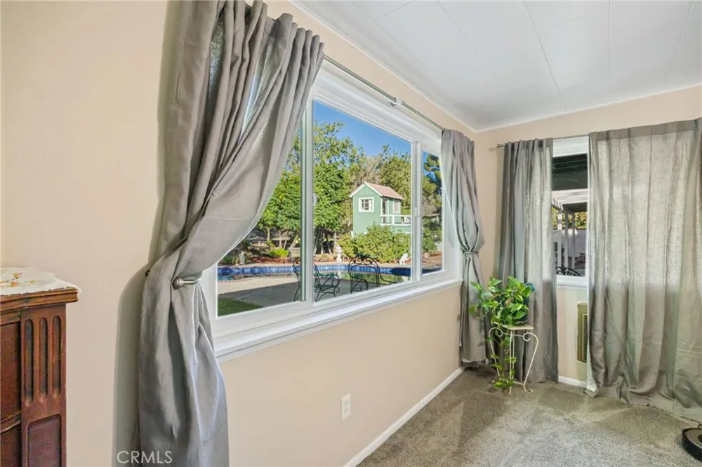 4817 Quartz  Hill Rd Quartz Hill, CA 93536
