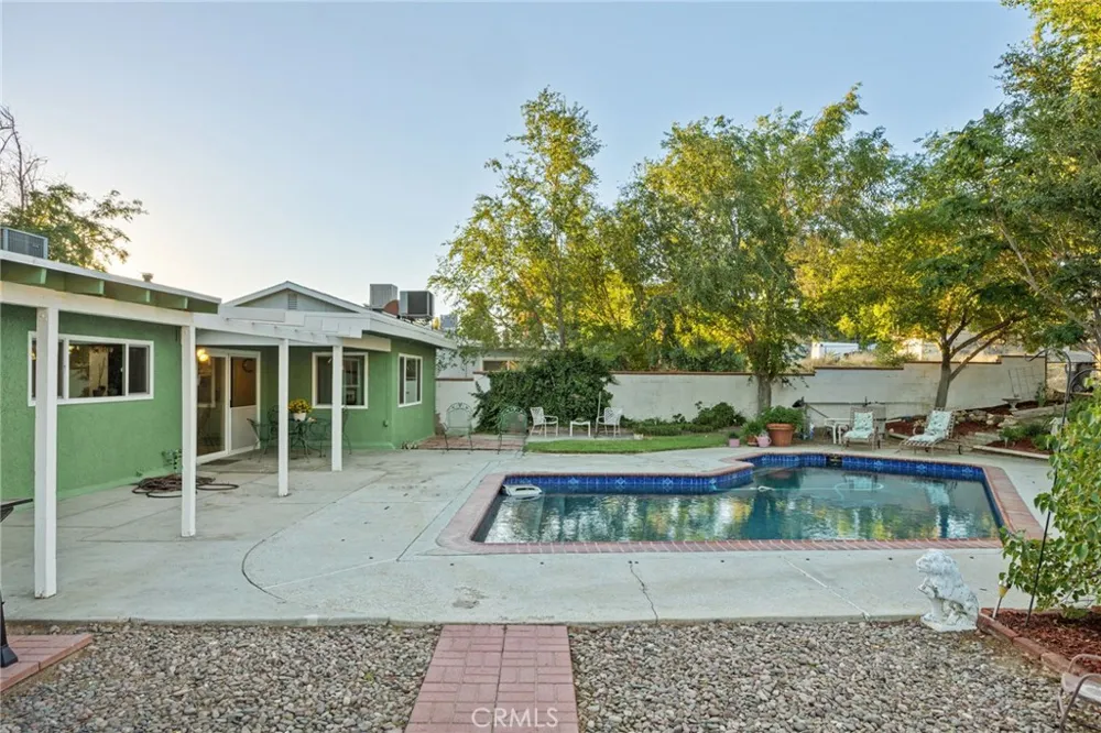 4817 Quartz  Hill Rd Quartz Hill, CA 93536