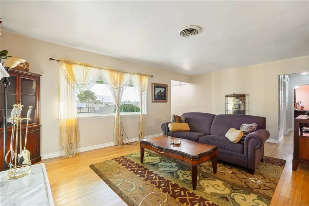 4817 Quartz  Hill Rd Quartz Hill, CA 93536
