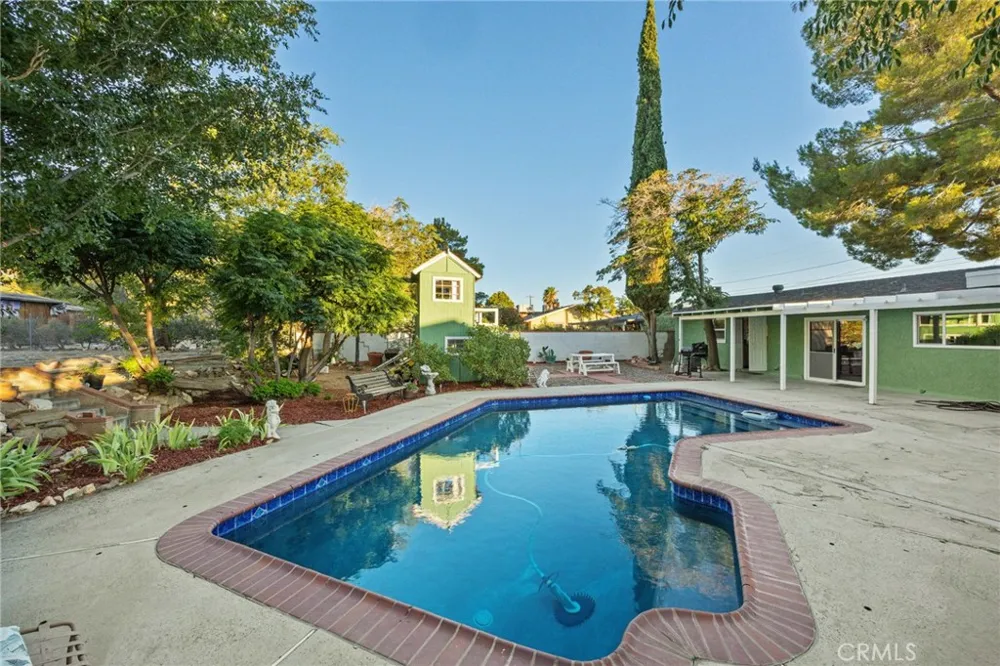 4817 Quartz  Hill Rd Quartz Hill, CA 93536