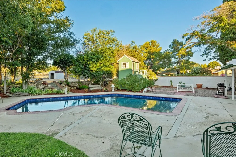 4817 Quartz  Hill Rd Quartz Hill, CA 93536