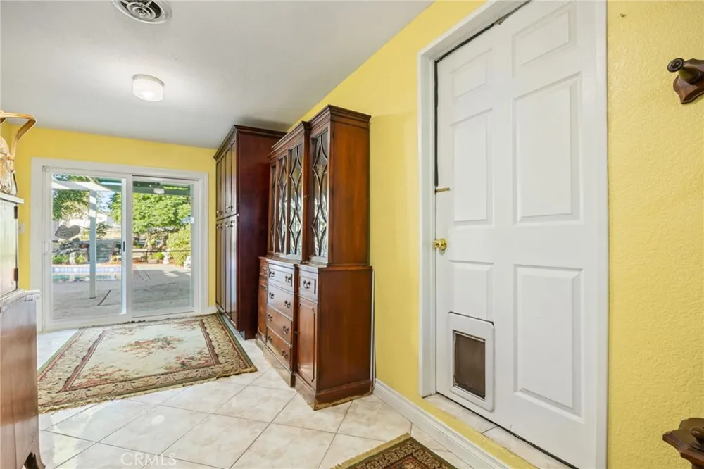4817 Quartz  Hill Rd Quartz Hill, CA 93536