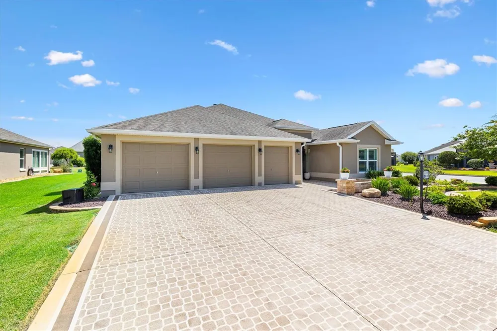 728 CONGAREE LOOP The Villages, FL 32163