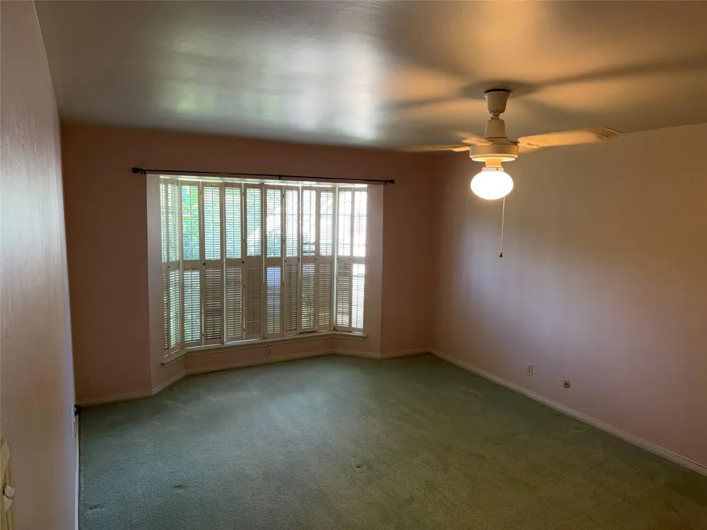 231 Huckleberry Drive Lake Jackson, TX 77566