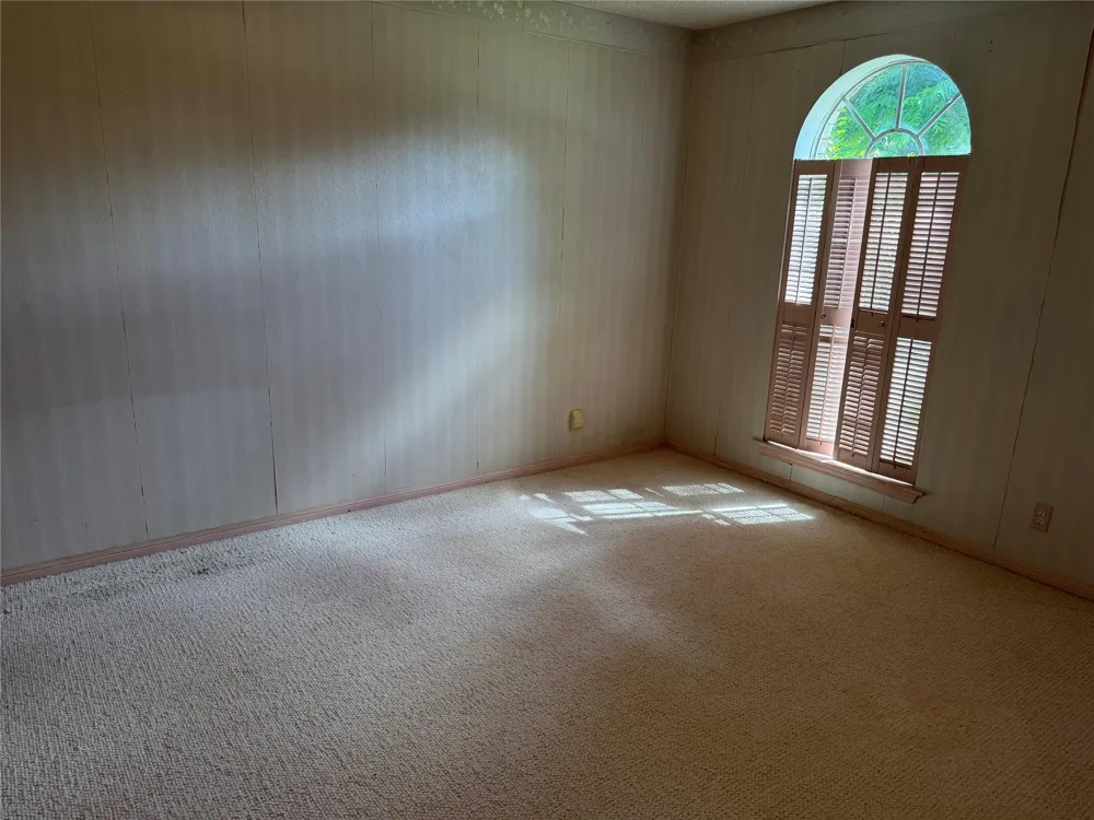 231 Huckleberry Drive Lake Jackson, TX 77566