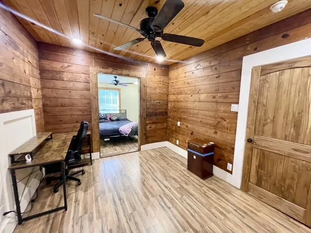 8262 US Highway 84 W Mount Enterprise, TX 75681