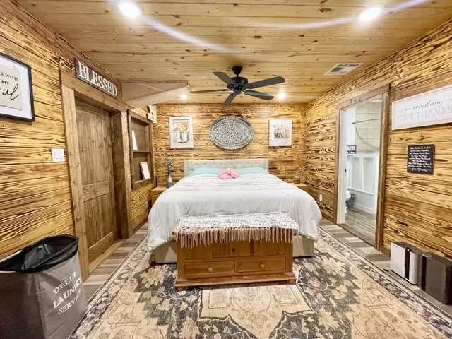 8262 US Highway 84 W Mount Enterprise, TX 75681