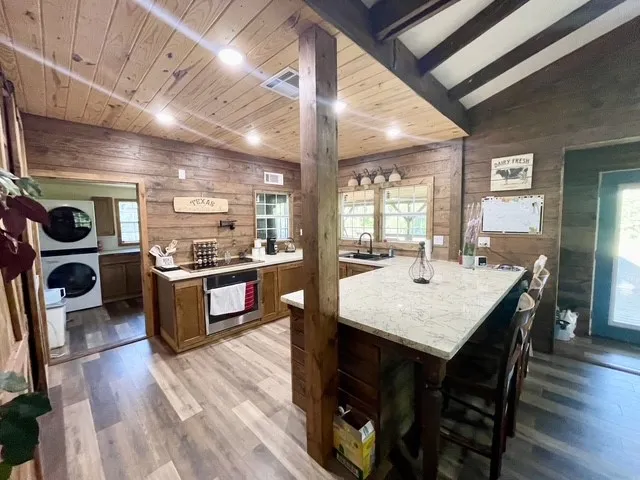 8262 US Highway 84 W Mount Enterprise, TX 75681