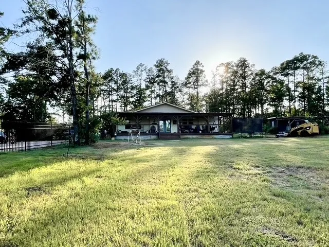 8262 US Highway 84 W Mount Enterprise, TX 75681