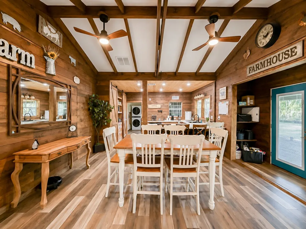 8262 US Highway 84 W Mount Enterprise, TX 75681