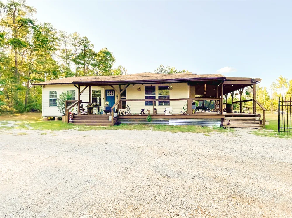 8262 US Highway 84 W Mount Enterprise, TX 75681