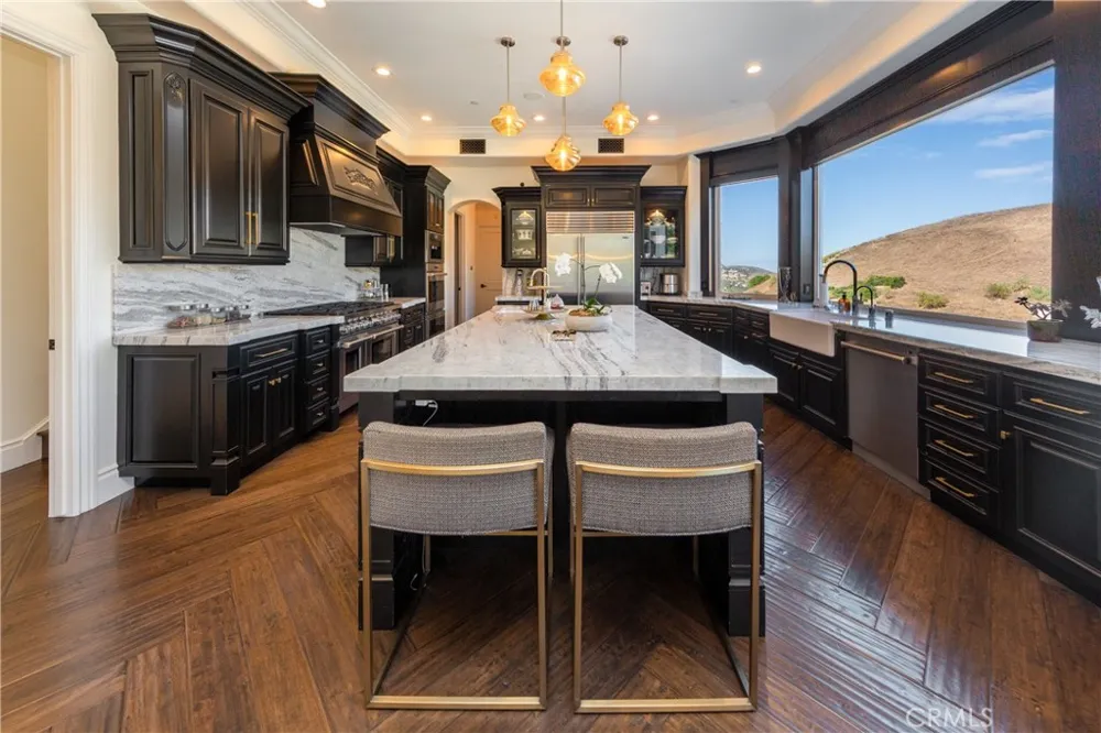 30 Saddlebow Road Bell Canyon, CA 91307