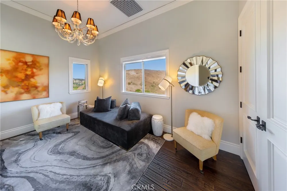 30 Saddlebow Road Bell Canyon, CA 91307