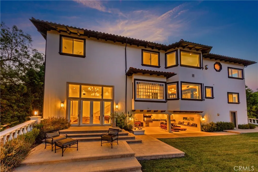 30 Saddlebow Road Bell Canyon, CA 91307