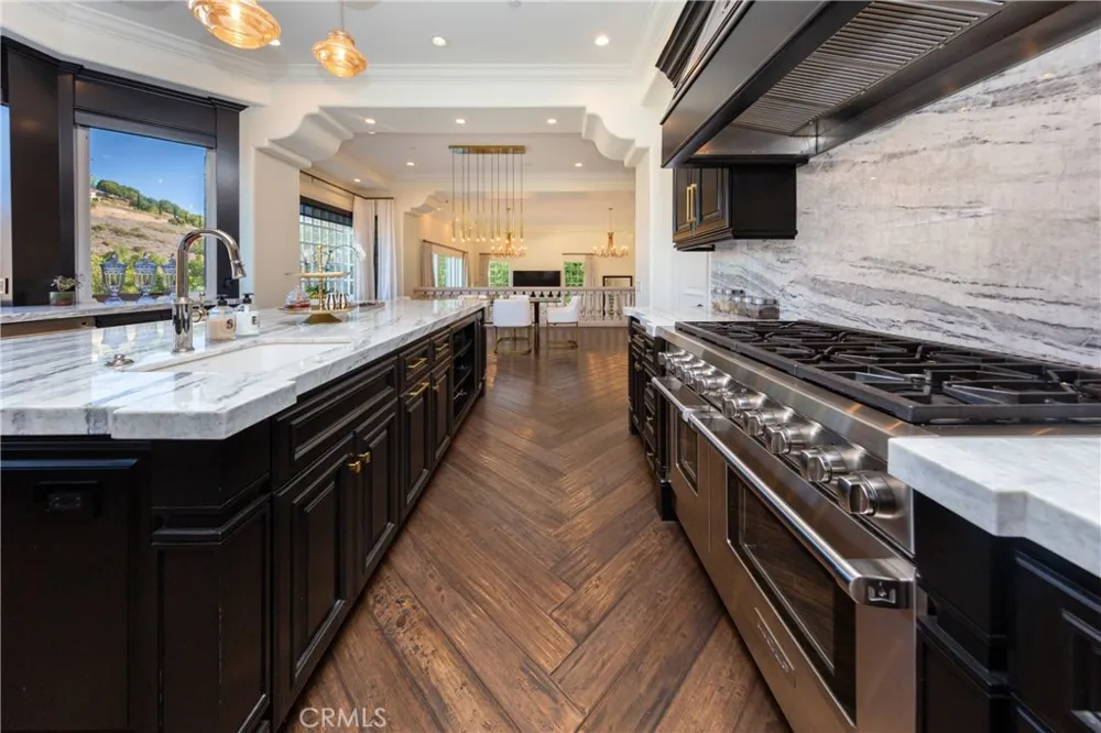30 Saddlebow Road Bell Canyon, CA 91307