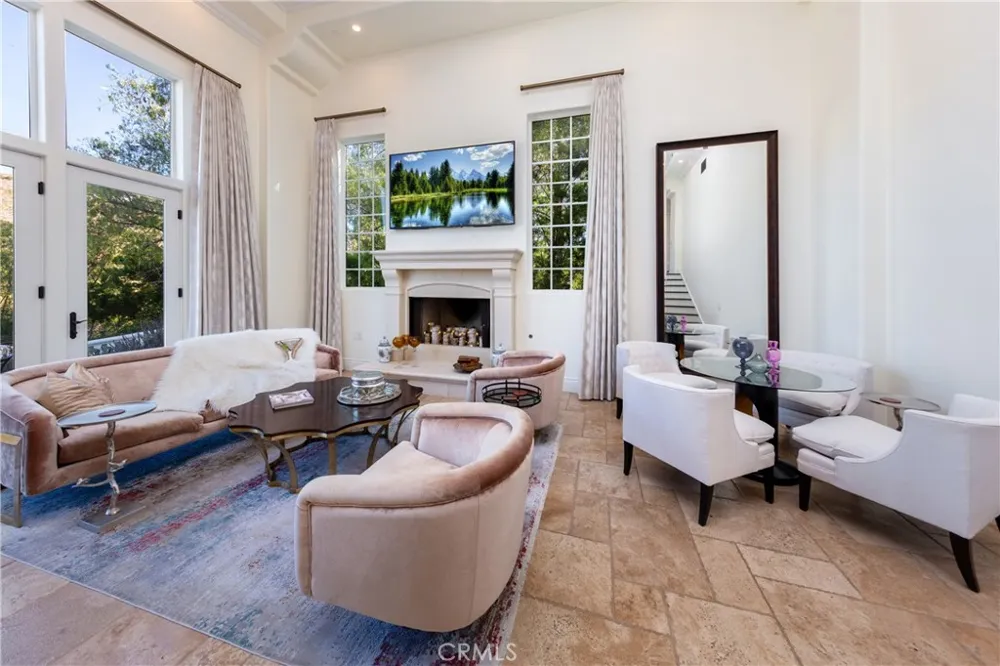 30 Saddlebow Road Bell Canyon, CA 91307