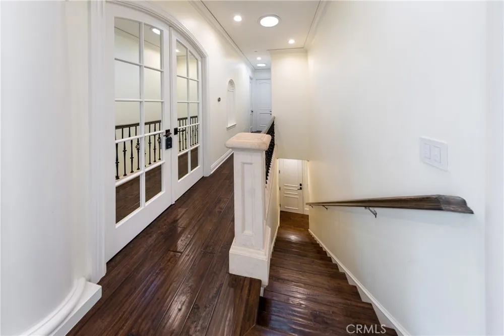 30 Saddlebow Road Bell Canyon, CA 91307