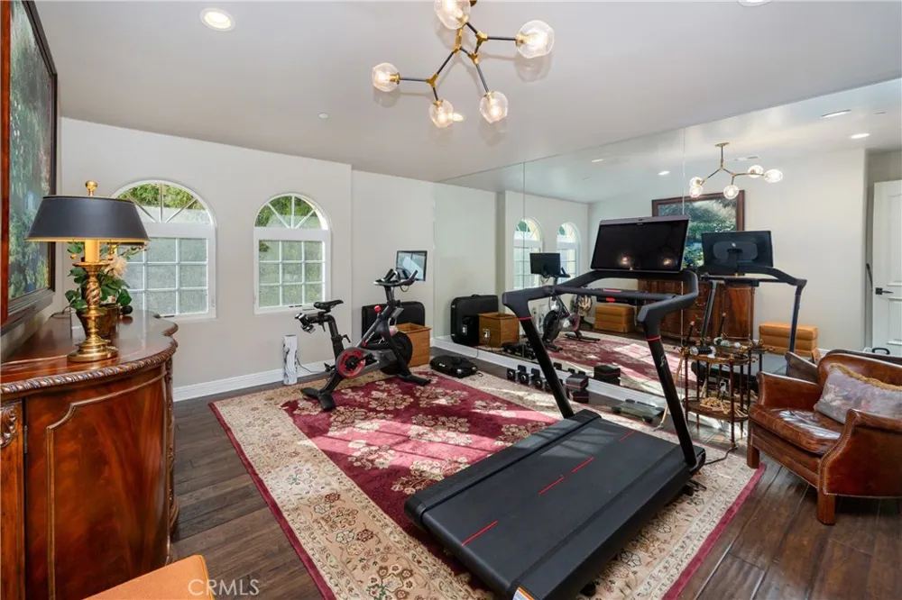 30 Saddlebow Road Bell Canyon, CA 91307
