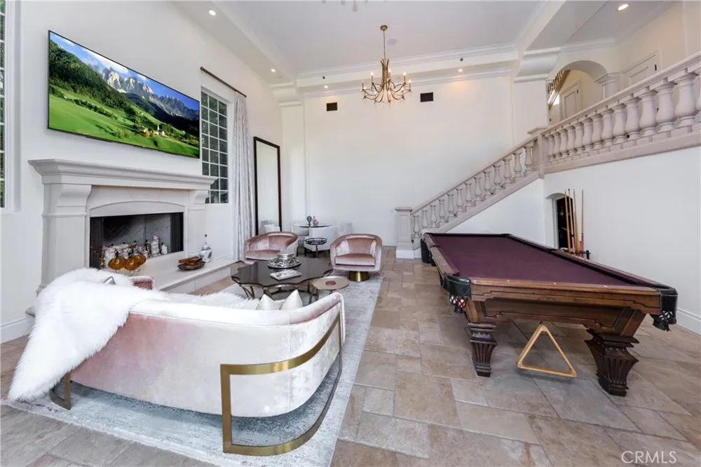 30 Saddlebow Road Bell Canyon, CA 91307