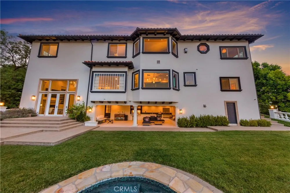 30 Saddlebow Road Bell Canyon, CA 91307