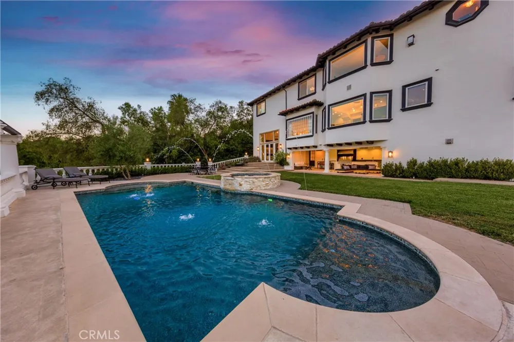 30 Saddlebow Road Bell Canyon, CA 91307