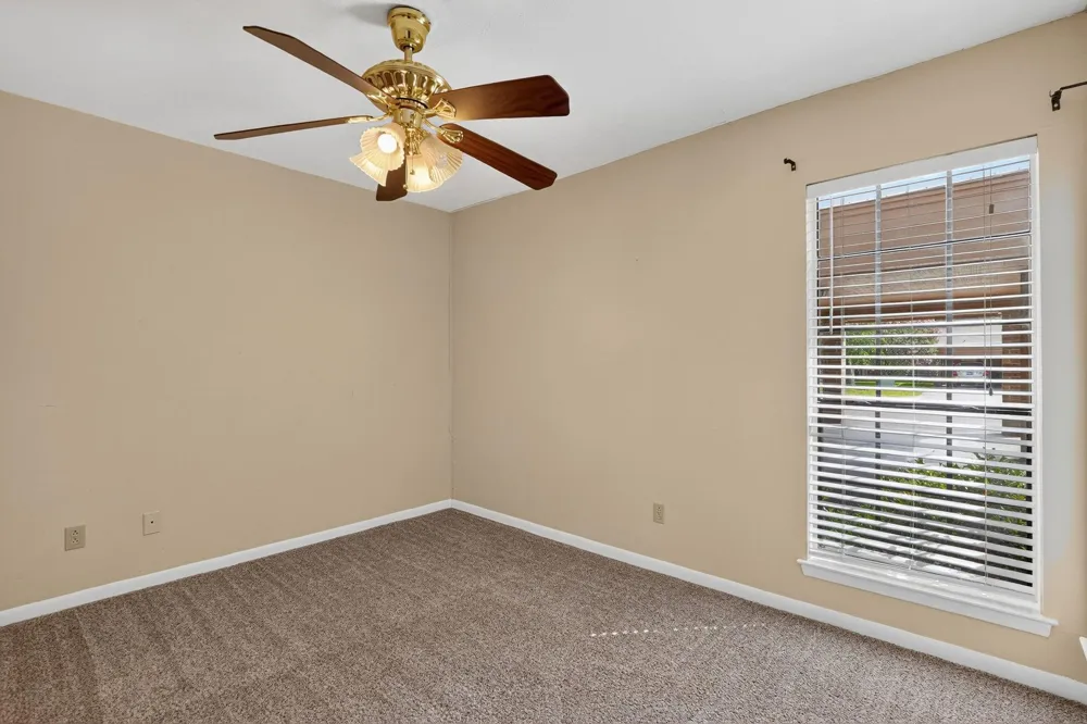 2822 Oakside Drive Bryan, TX 77802