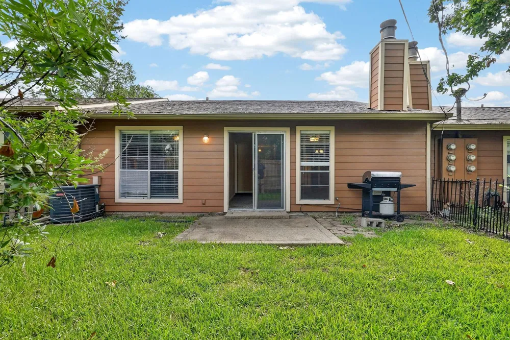 2822 Oakside Drive Bryan, TX 77802