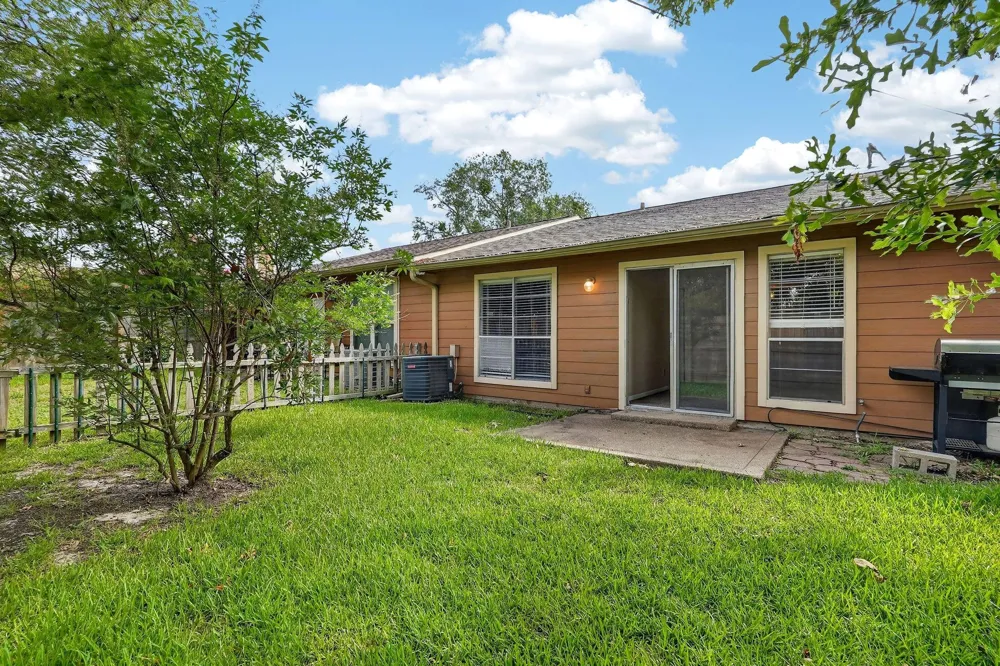 2822 Oakside Drive Bryan, TX 77802