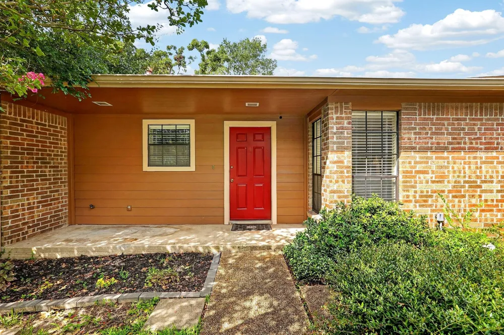 2822 Oakside Drive Bryan, TX 77802