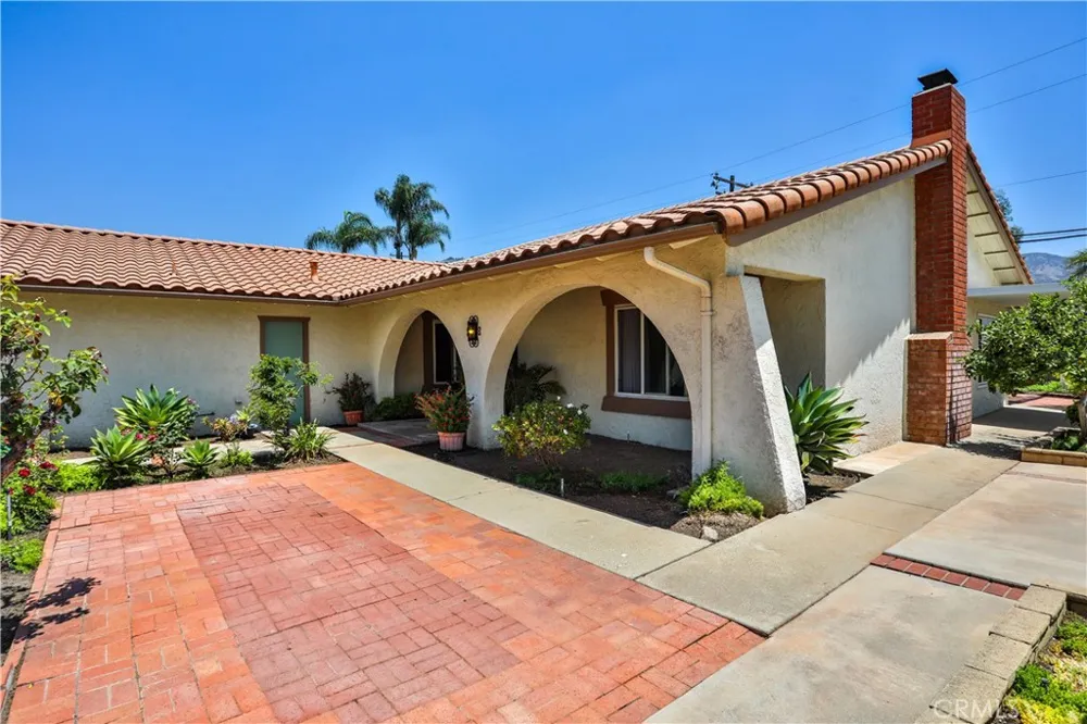 1741 BRANCH OAK DRIVE Glendora, CA 91741
