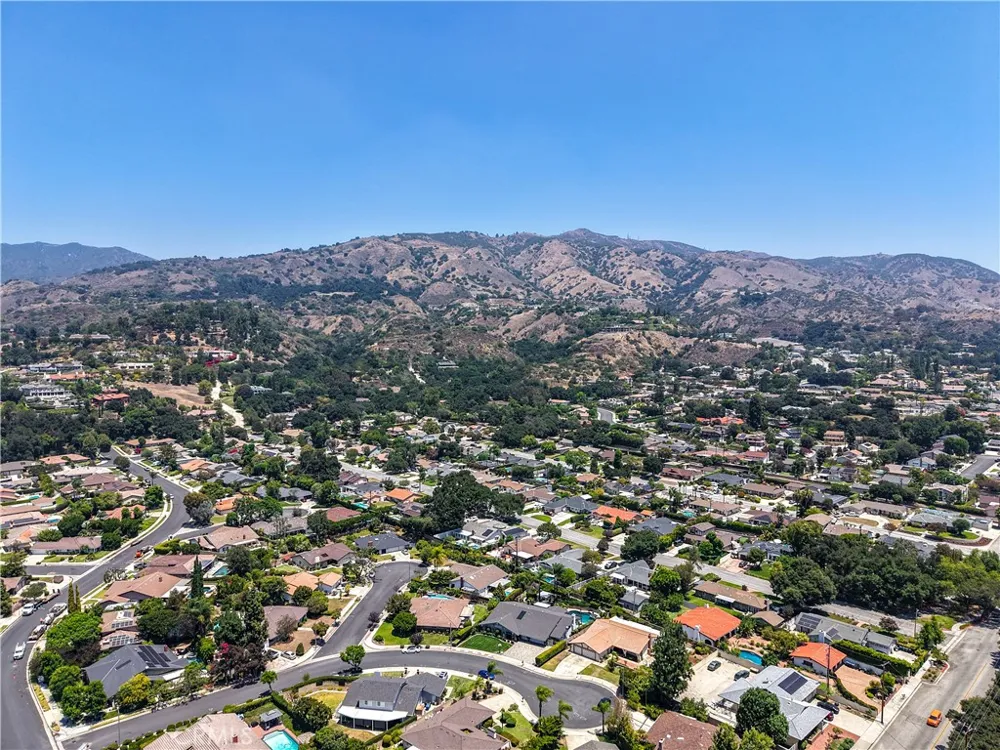 1741 BRANCH OAK DRIVE Glendora, CA 91741