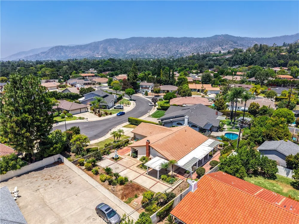 1741 BRANCH OAK DRIVE Glendora, CA 91741