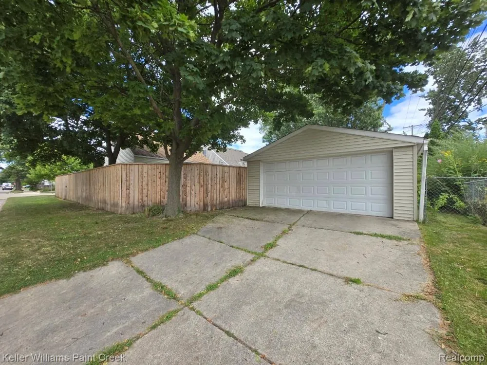 1489 West Boulevard Berkley City, MI 48072